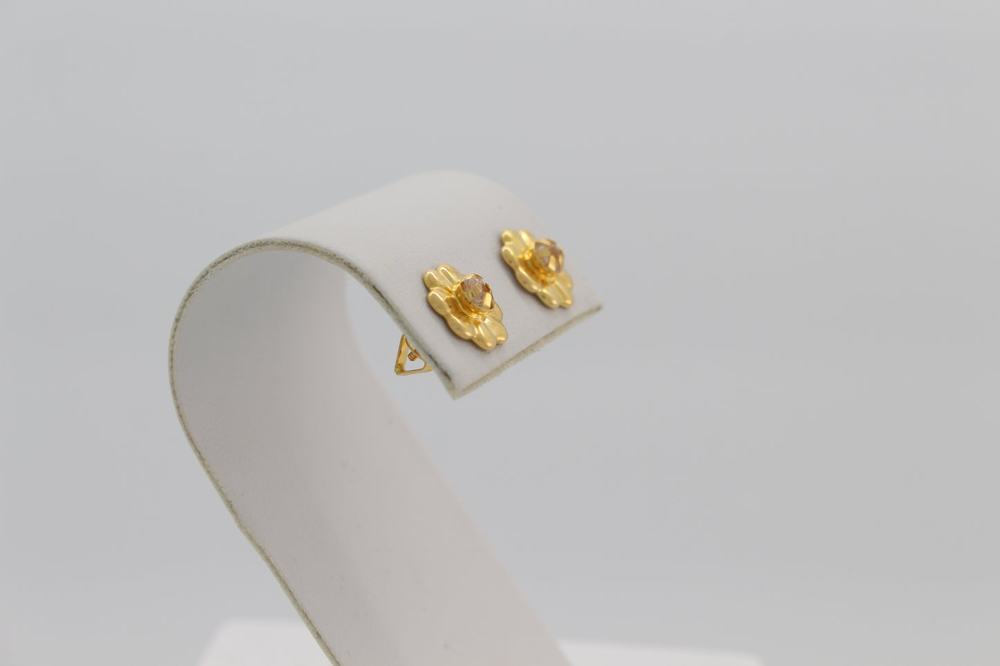 21K Gold Stud Earrings
