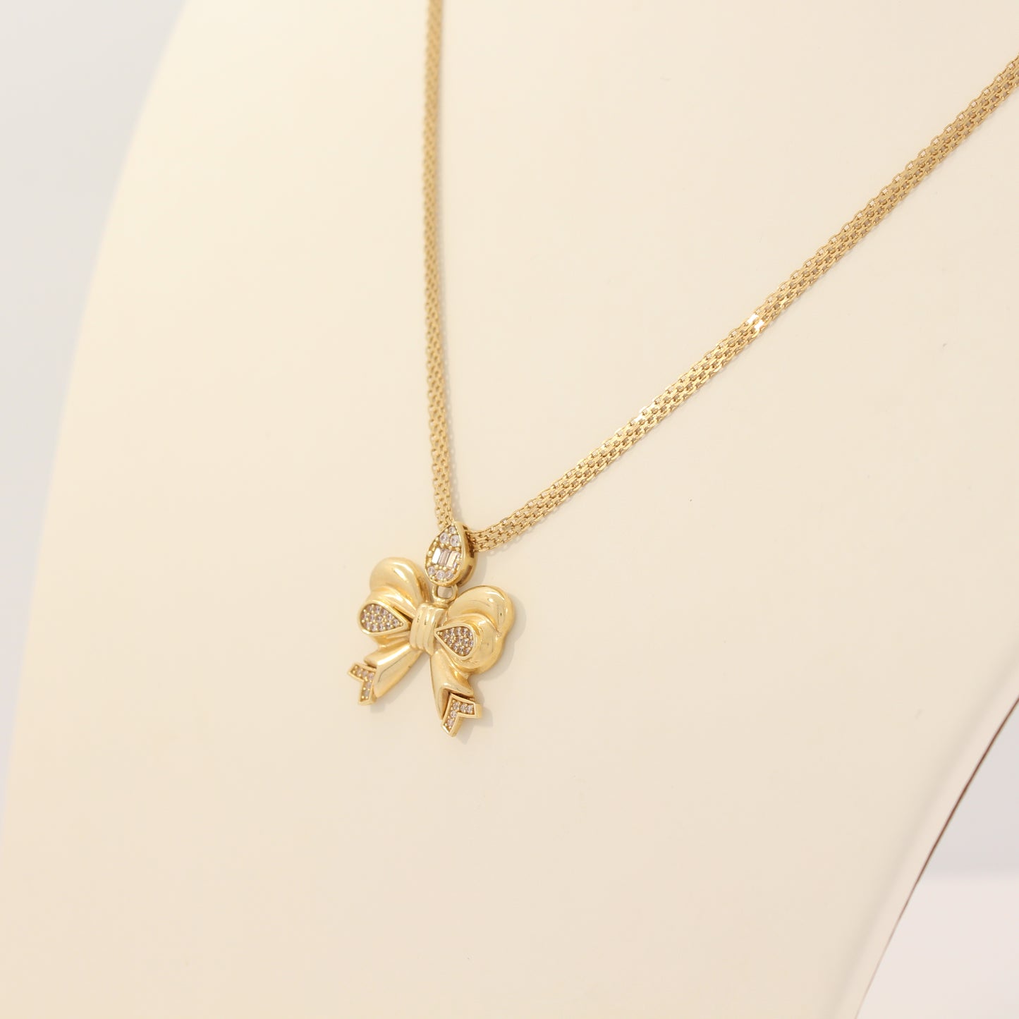 18K Bow Tie Necklace