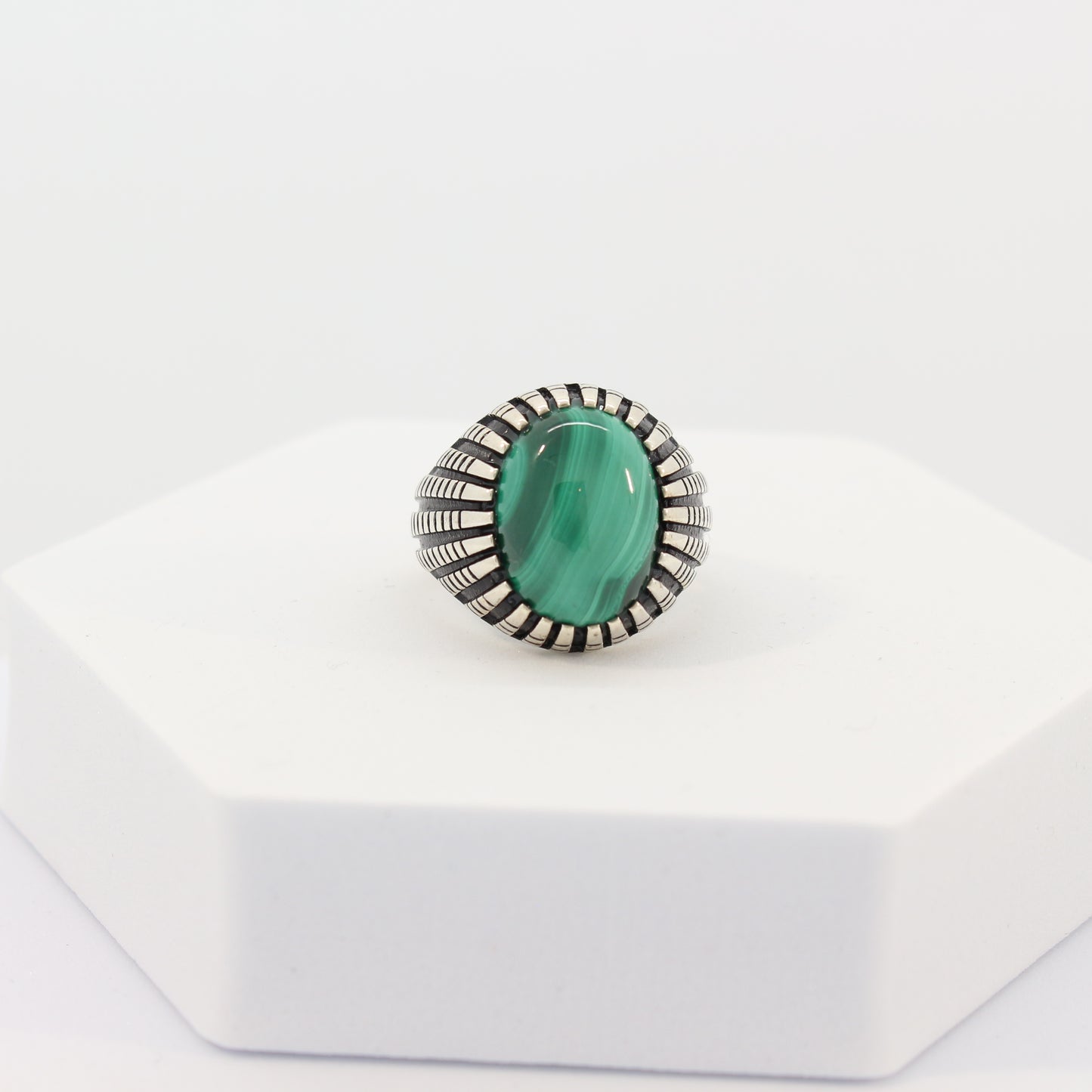 Sterling Silver Malachite Turkish Ring (sz 7.5)