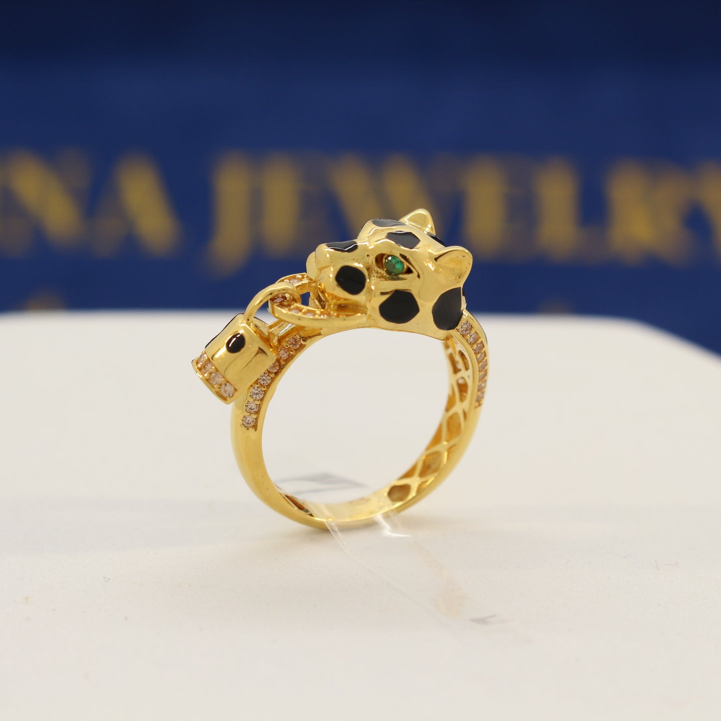 21K Gold Leopard Ring (size 7.5)