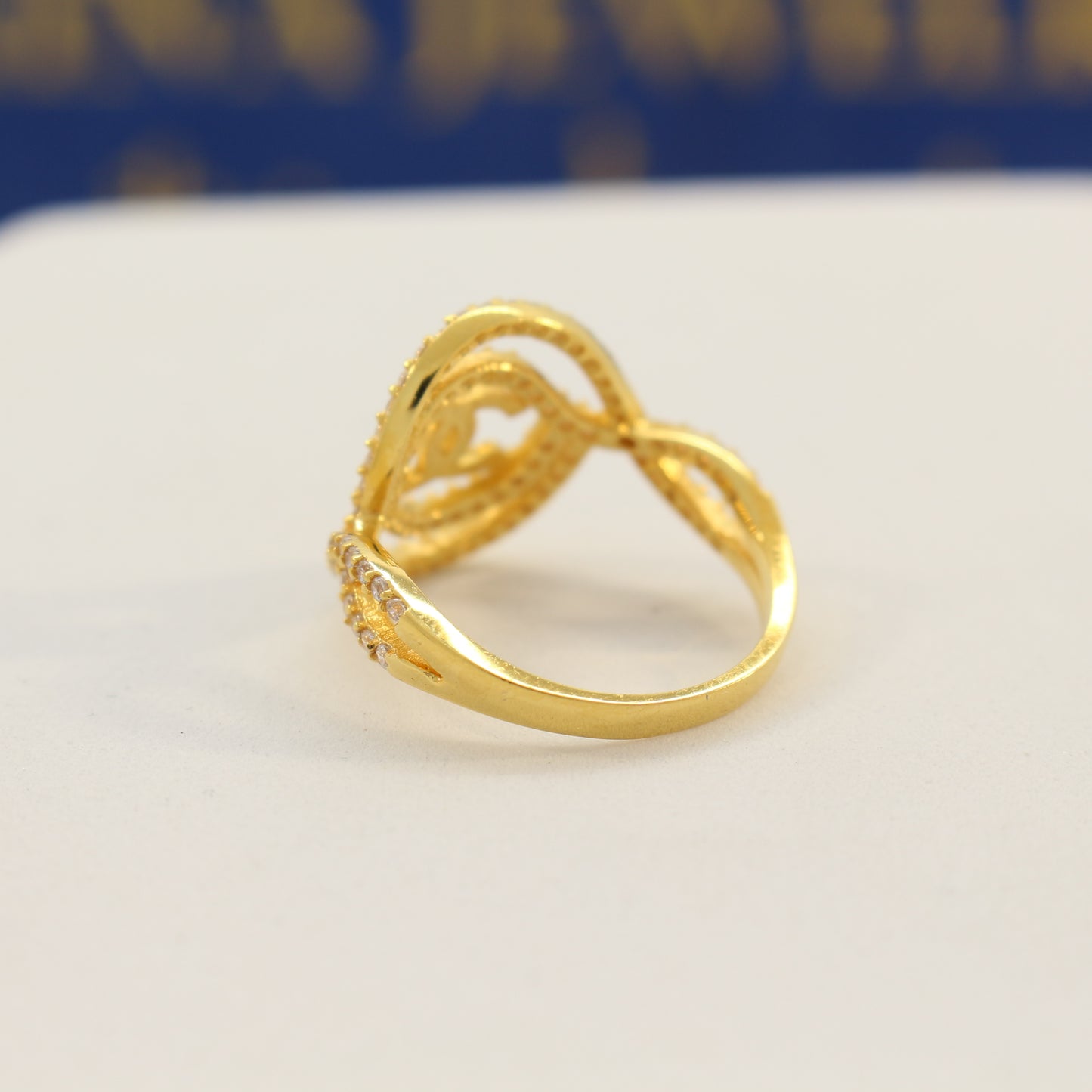 21K Gold Ring (size 6.5)