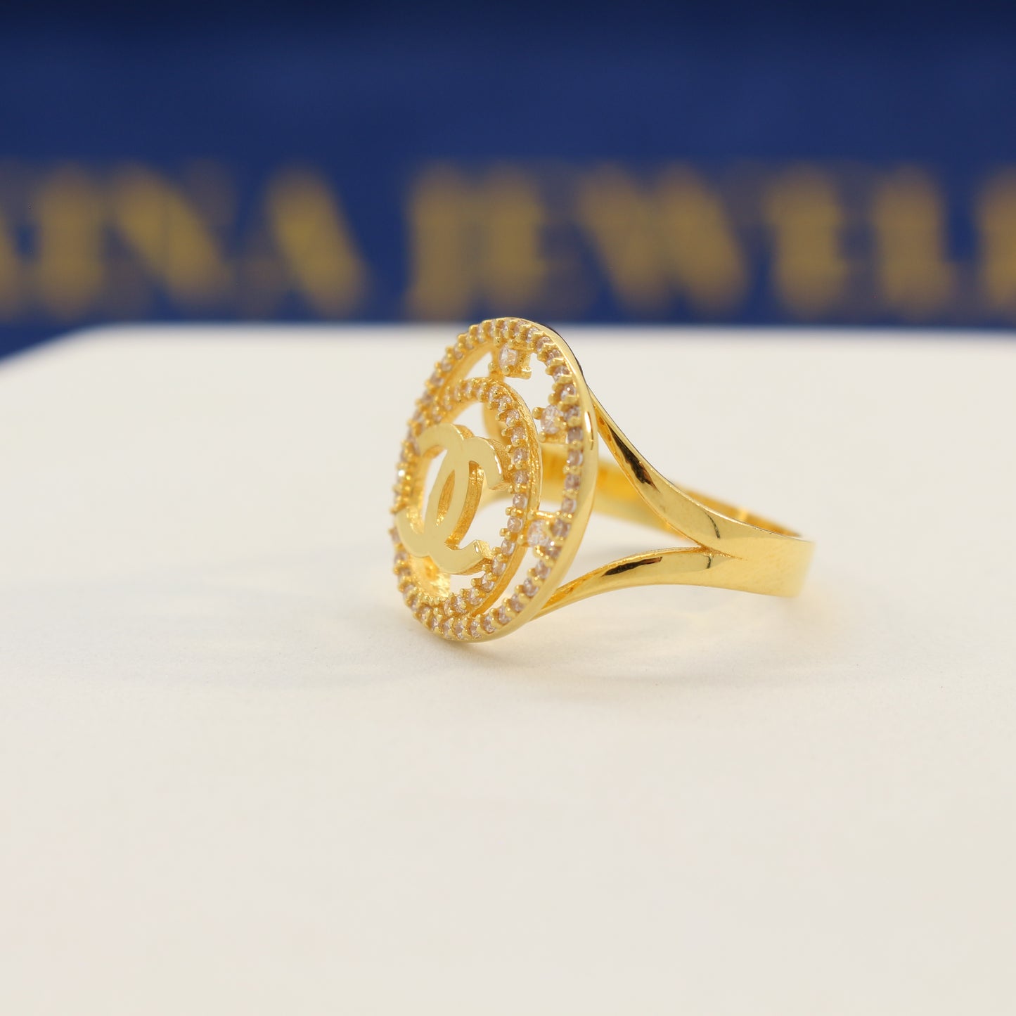 21K Gold Ring (size 6.5)