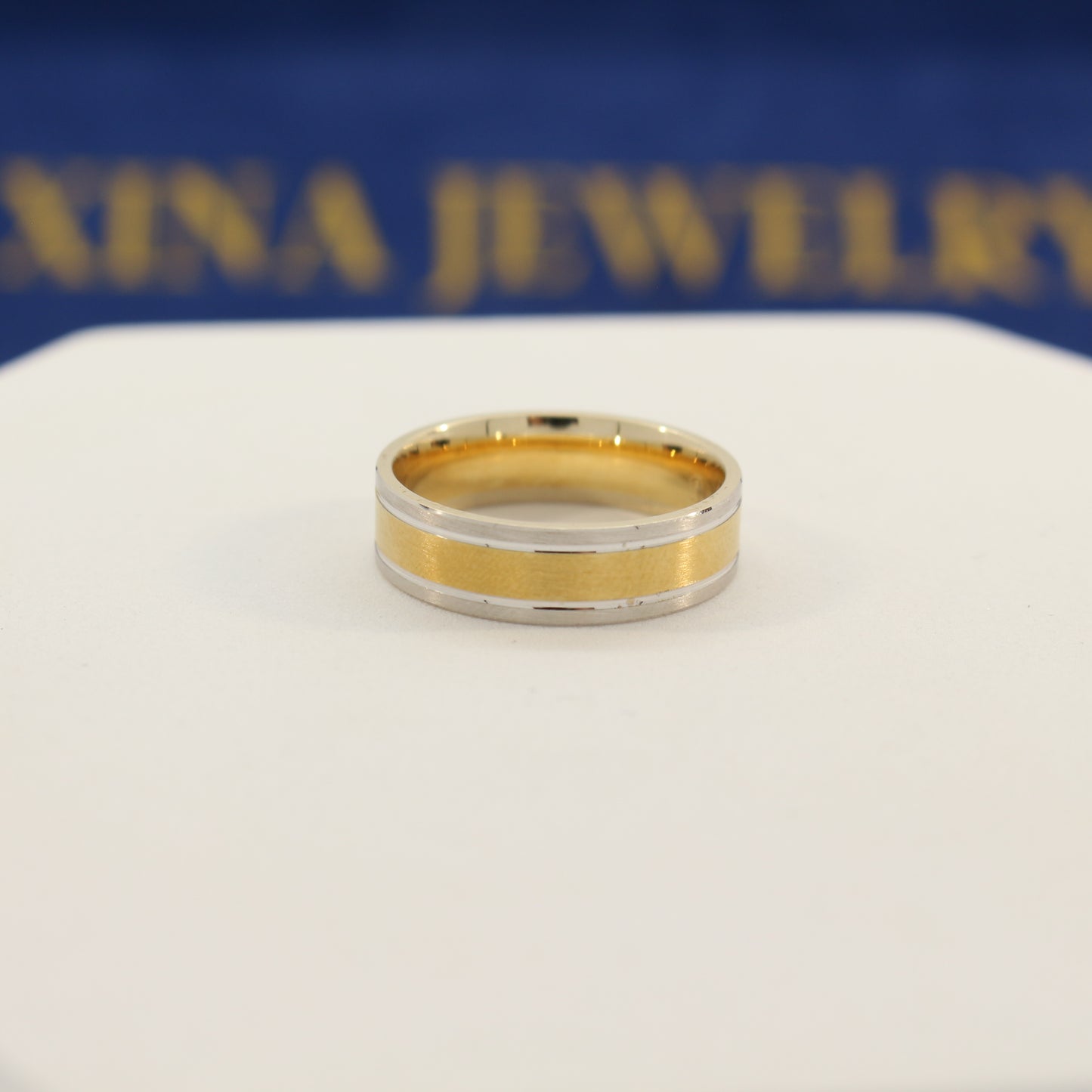 18K Gold Band (size 9)