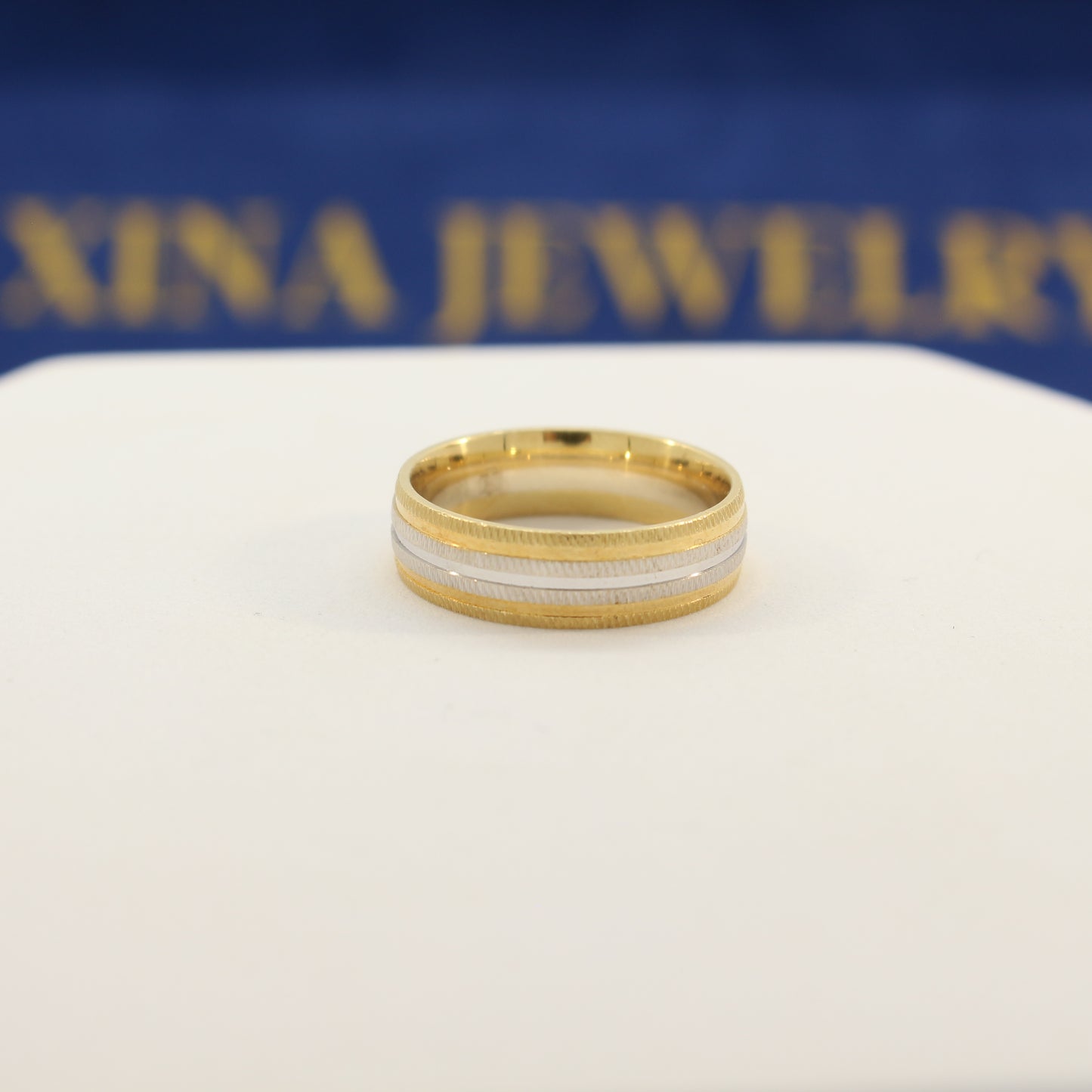 18K Gold Band (size 8.5)