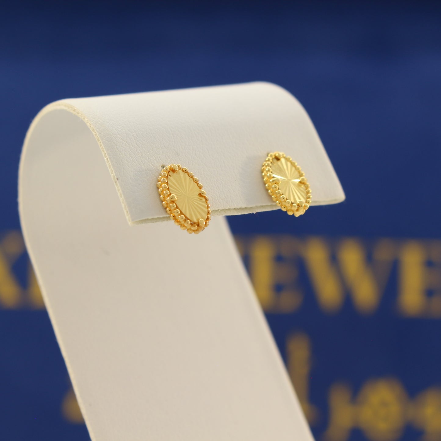 21K Gold Stud Earrings