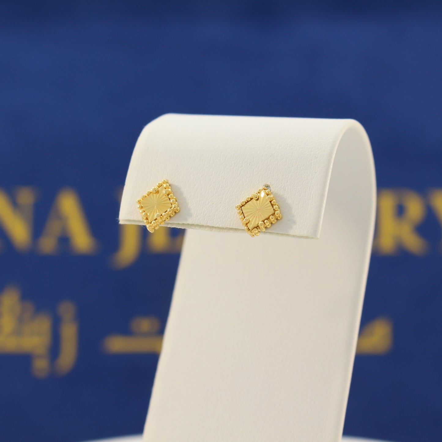 21K Gold Stud Earrings