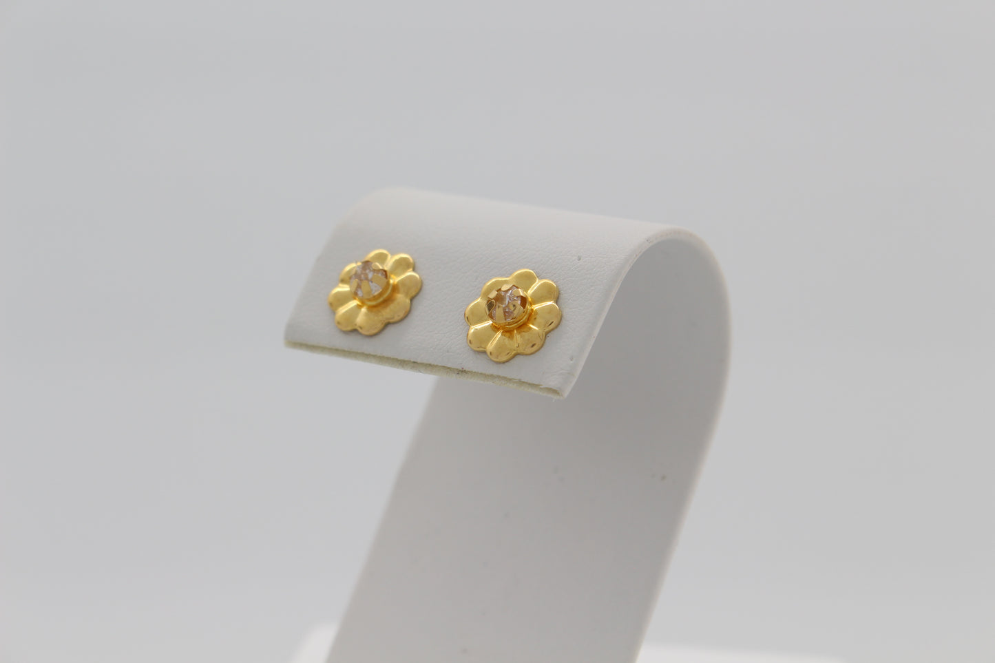 21K Gold Stud Earrings