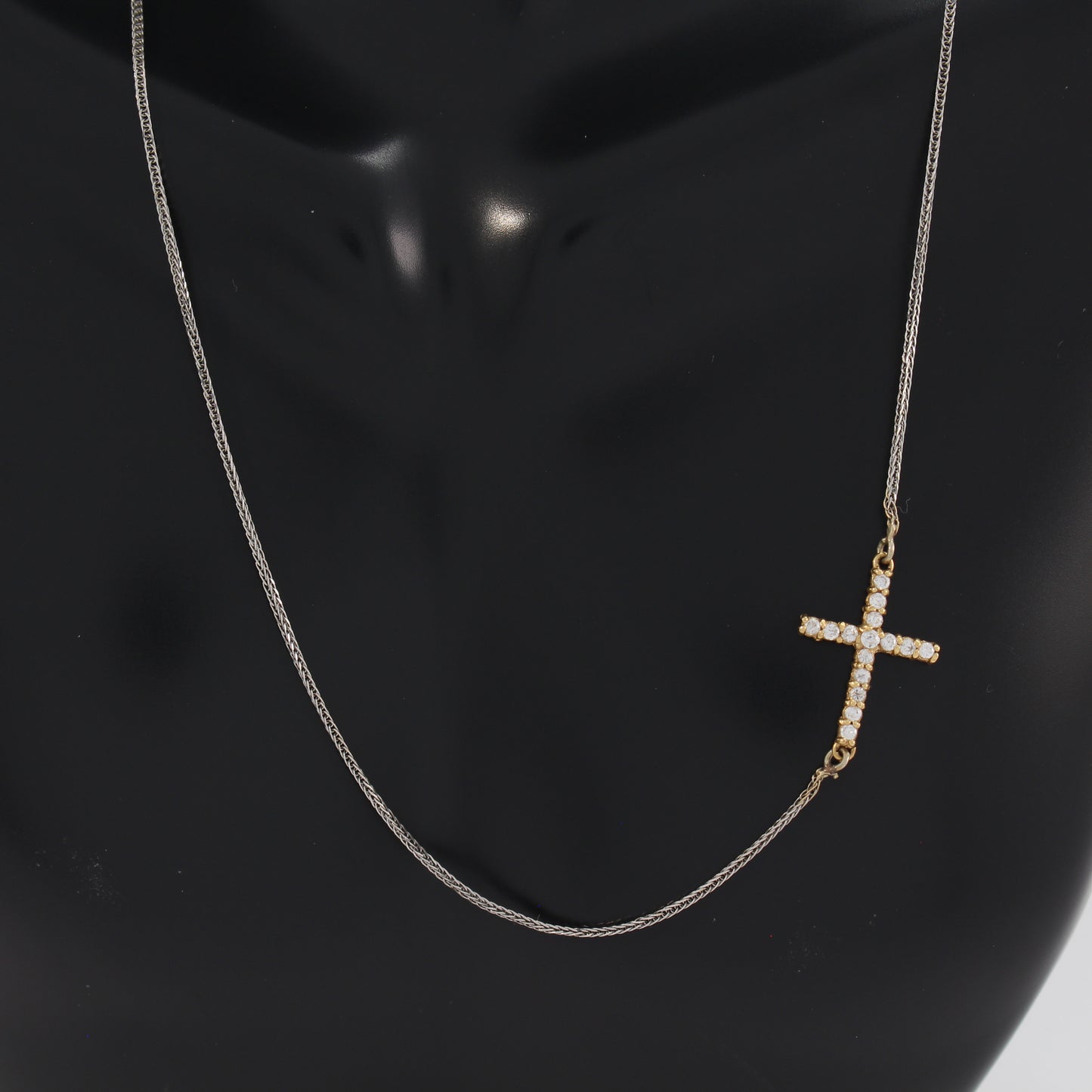 18K White Gold Fancy Cross