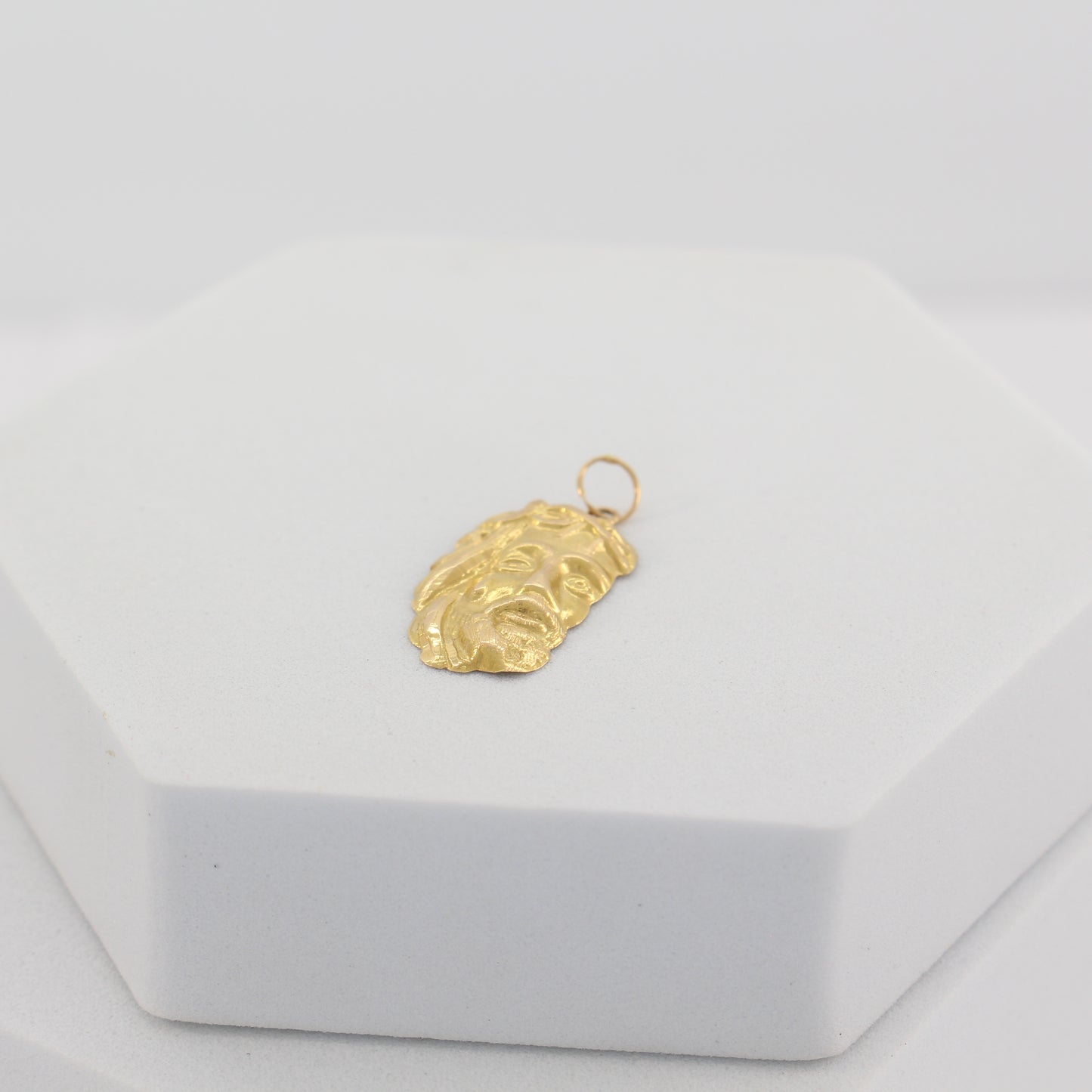 18K Jesus Pendant