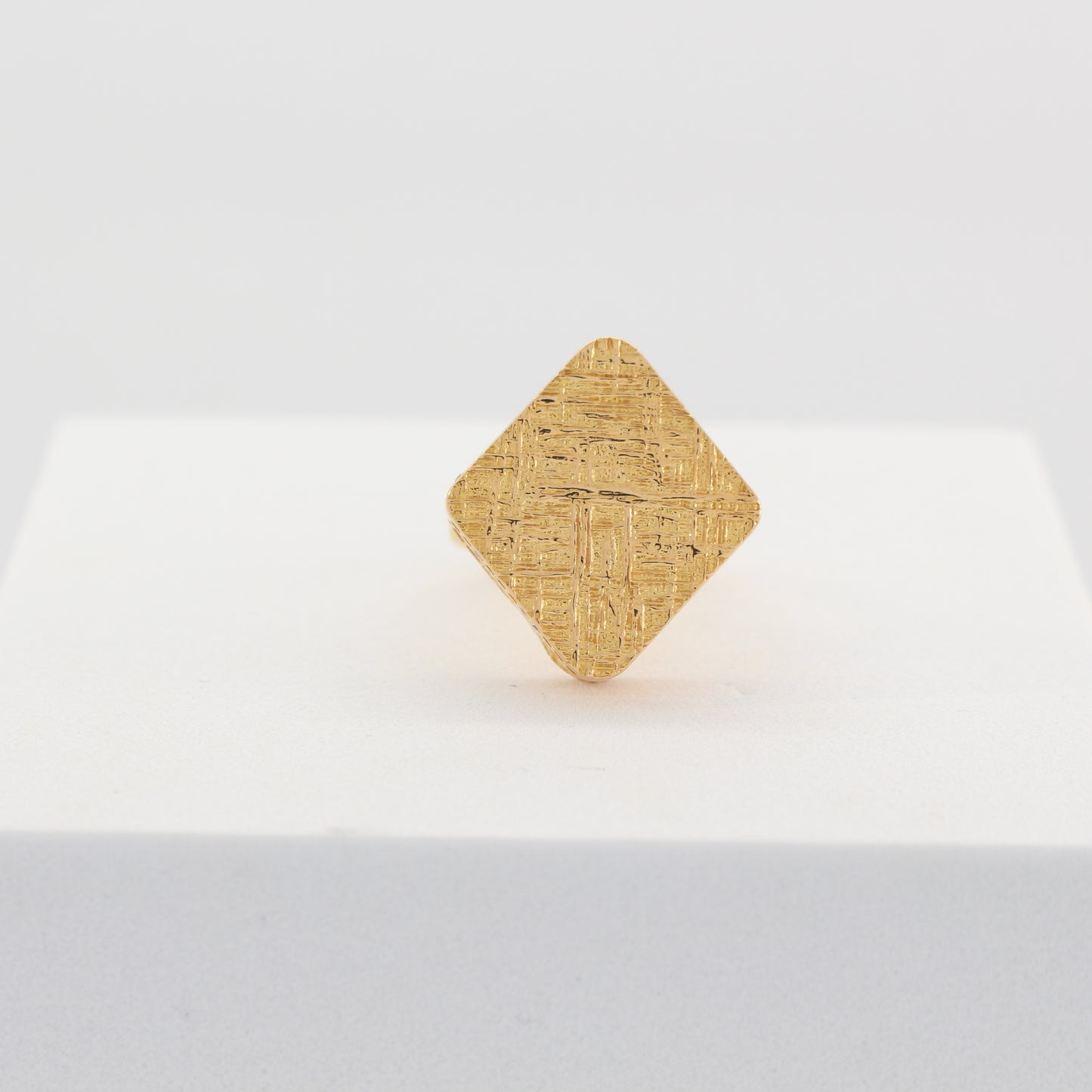 21K Gold Ring (Size 9)