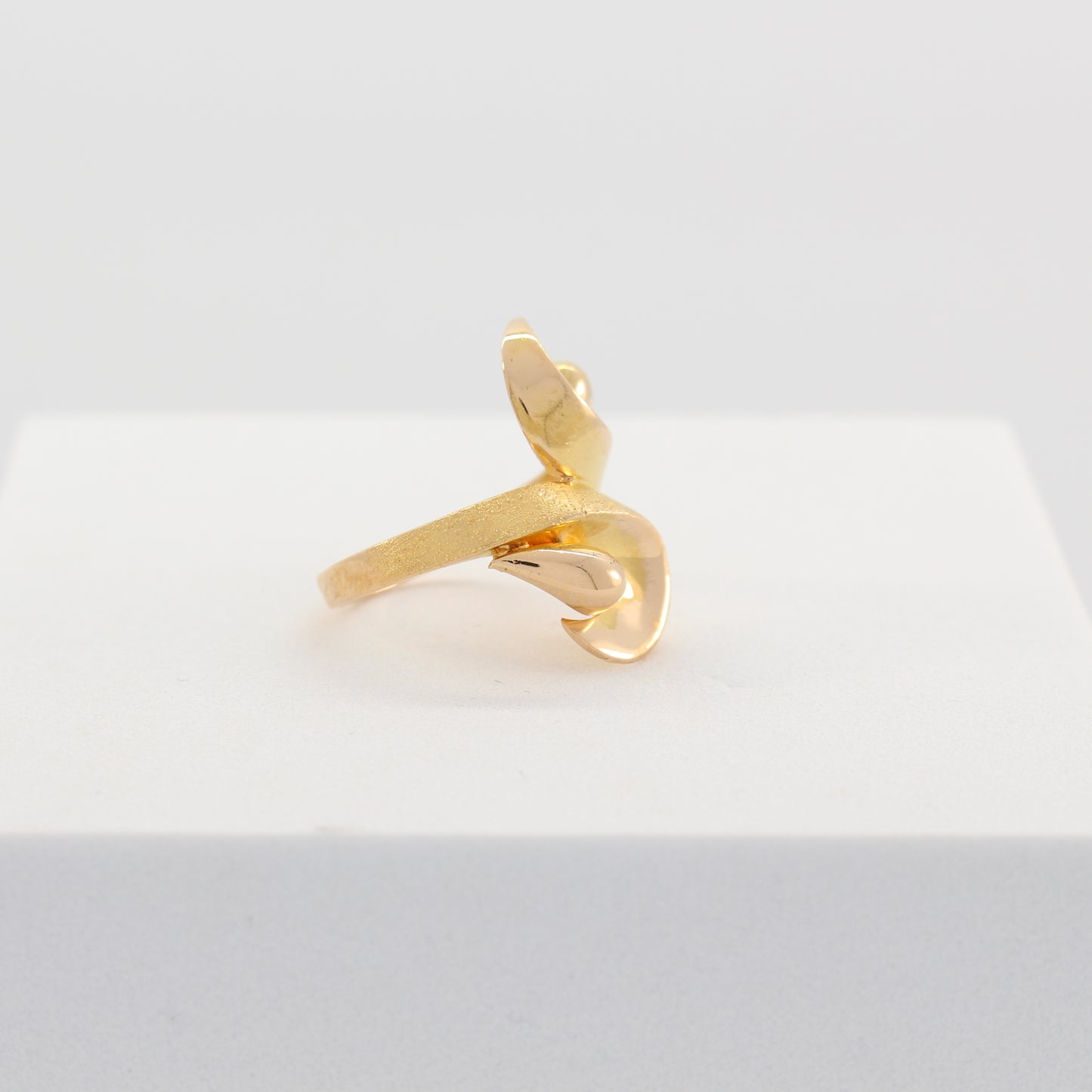 21K Gold Ring (Size 8)