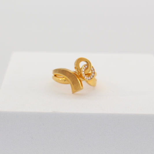 21K Gold Ring (Size 7.5)