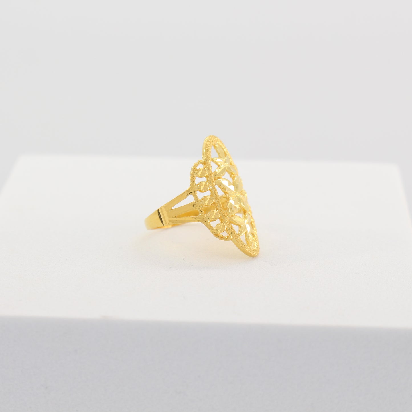 21K Gold Ring (Size 6.75)