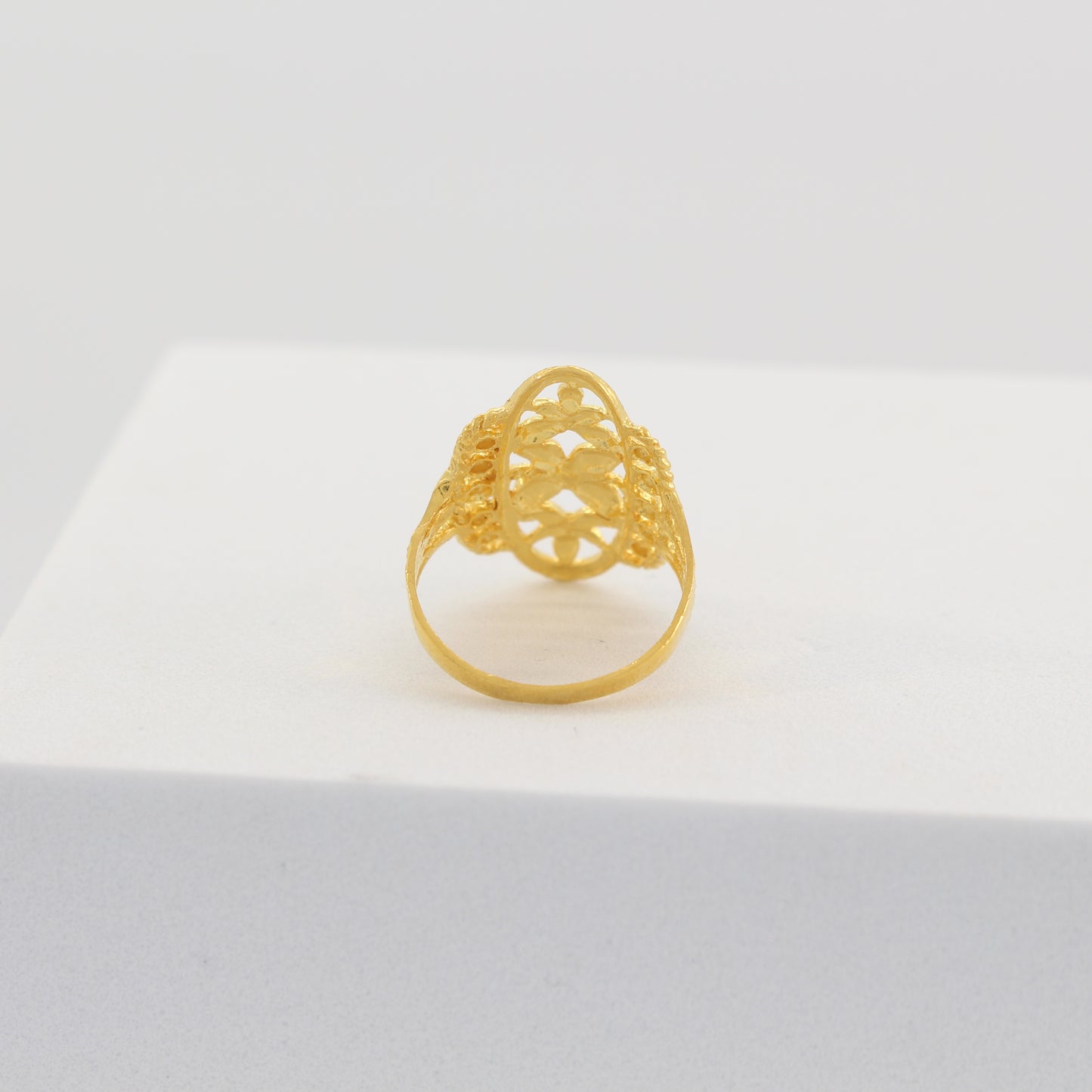 21K Gold Ring (Size 6.75)