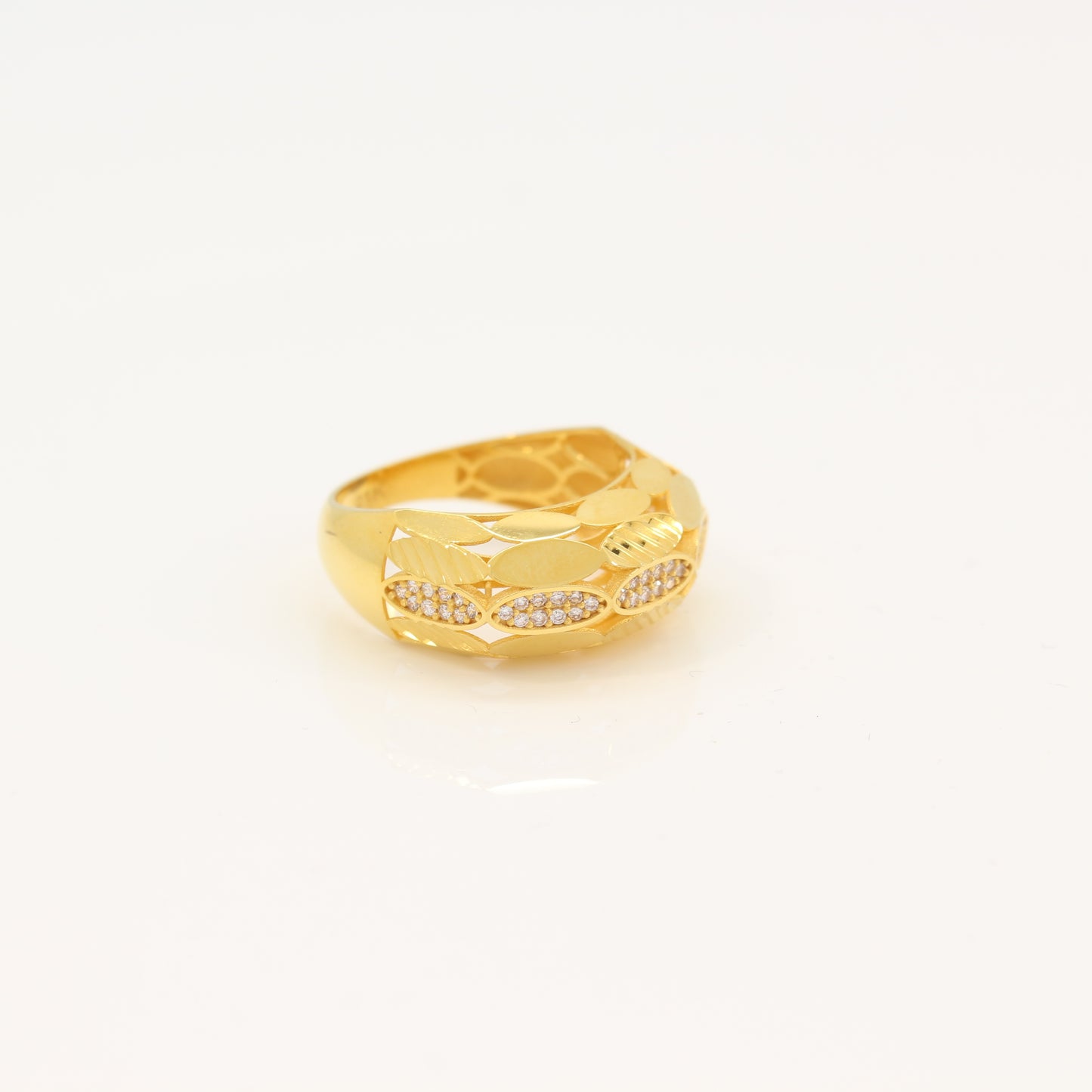 21K Gold Ring (size 9)